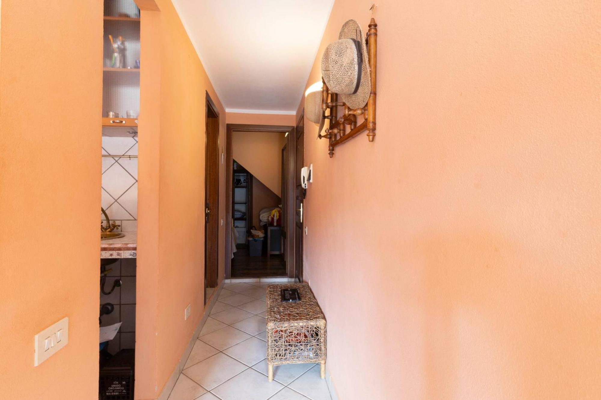 Laribiancos Cagliari Centro Storico Apartment Luaran gambar